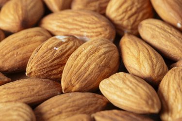 食べるだけ！アーモンドダイエットで期待できる7つの効果