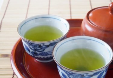 お茶は便秘に効果的！だけど上手に飲まないと逆に便秘にもなる？